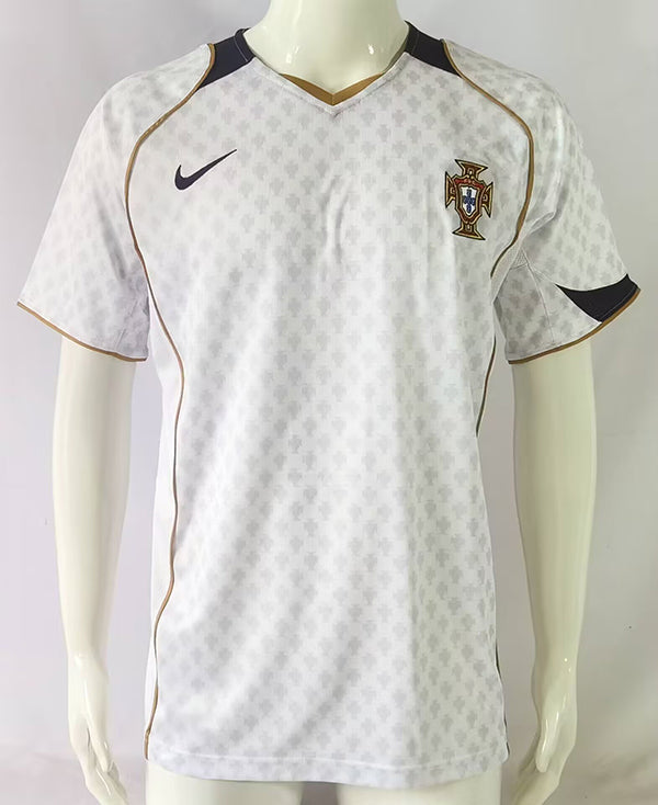 2004 Portugal Away