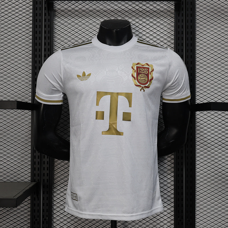 25-26 Bayern 125th anniversary