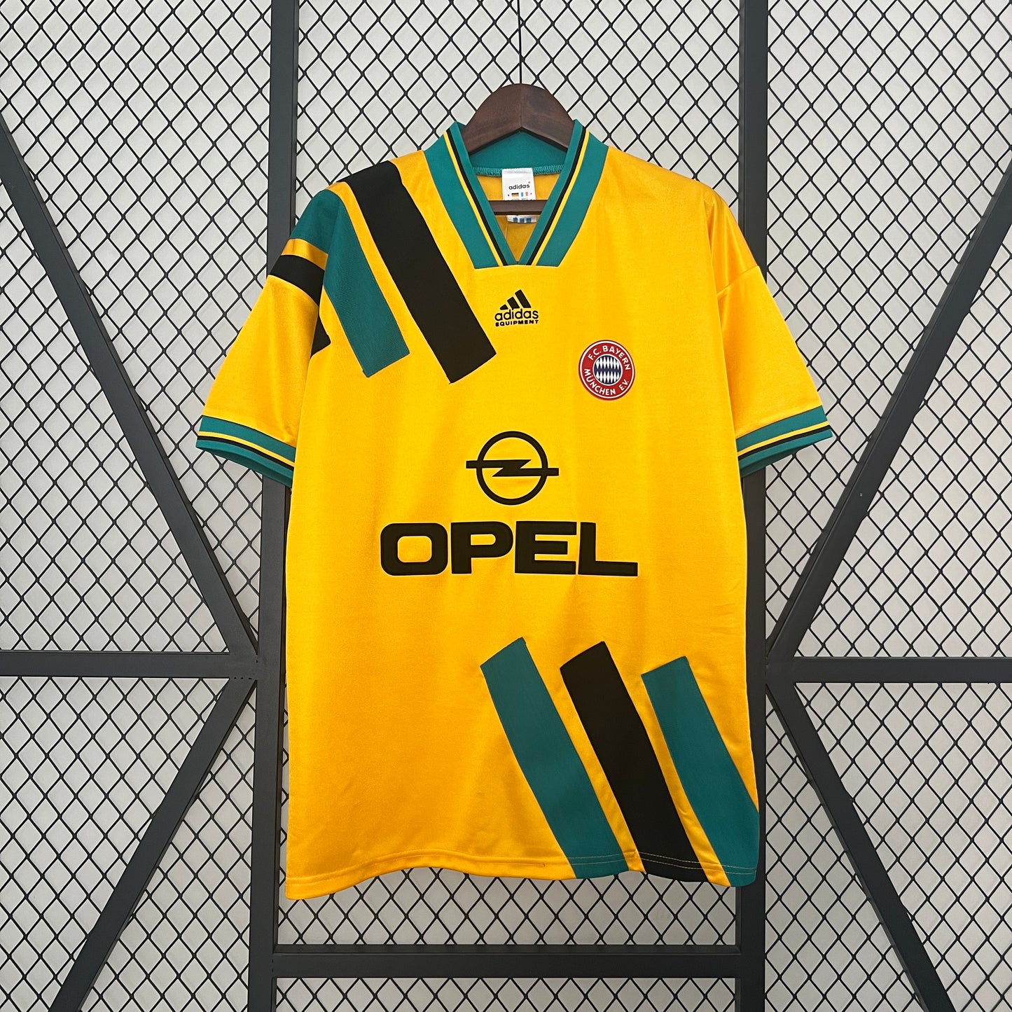 Bayern München 1993/1995 Away Jersey