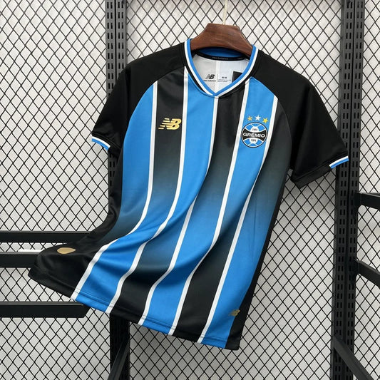 Gremio 26/27 Home Kit