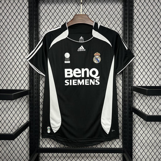 Real Madrid 2006/07 third away