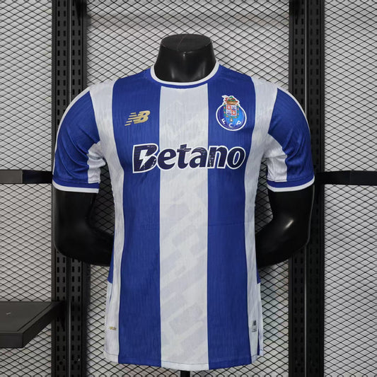 25-26 Porto home