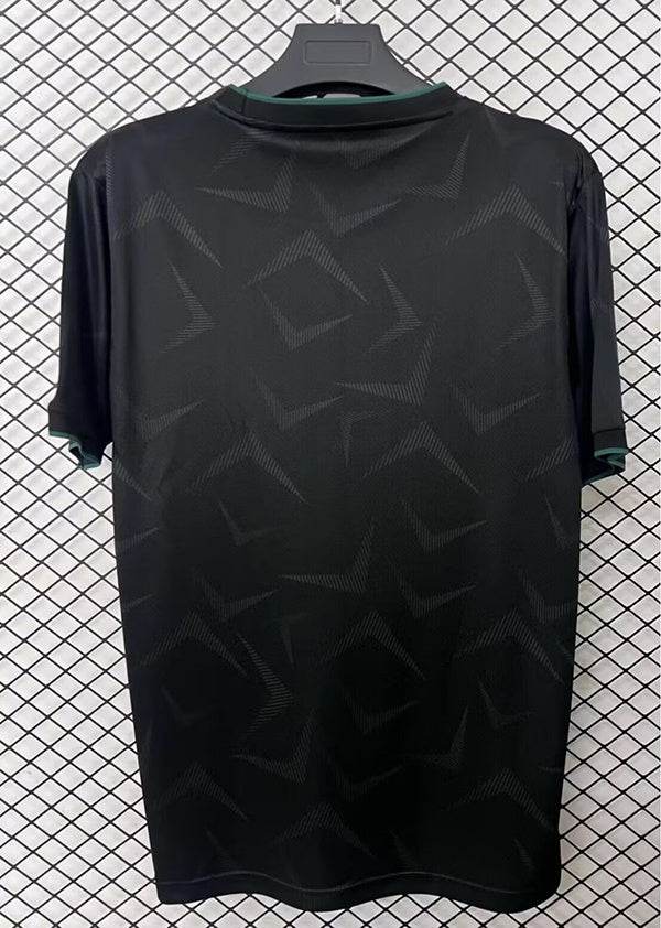 26-27 Ireland third kit