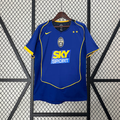 Juventus 2004/05 Away Jersey